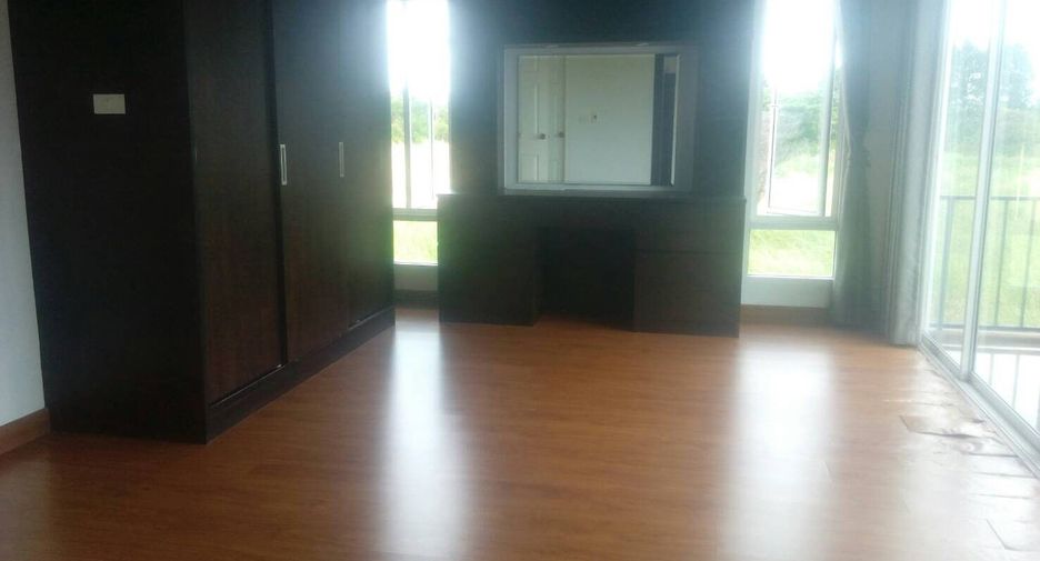 Haus zum Kauf mit 3 Zimmer in Si Racha, Chonburi