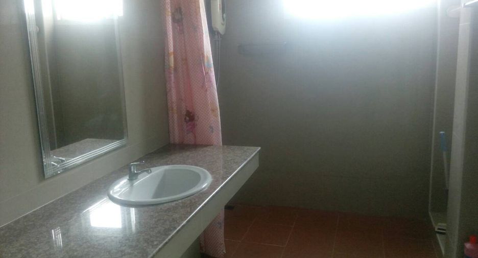 Haus zum Kauf mit 3 Zimmer in Si Racha, Chonburi