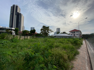 出售 土地 在 Bang Lamung, Chon Buri