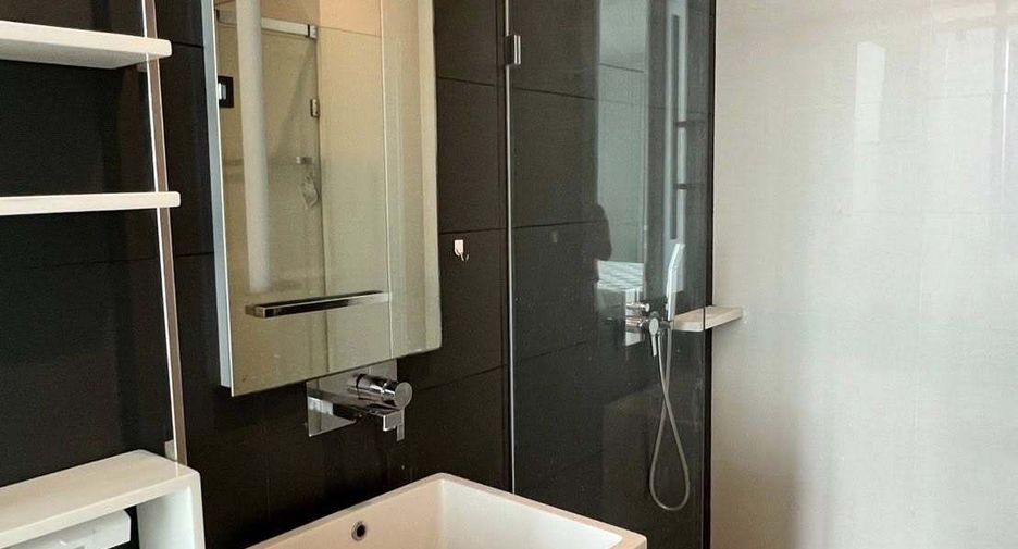 For rent 1 bed condo in Khlong San, Bangkok