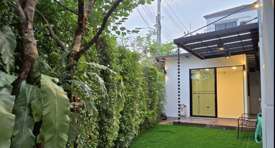 For rent 4 bedrooms house in Bang Phli, Samut Prakan