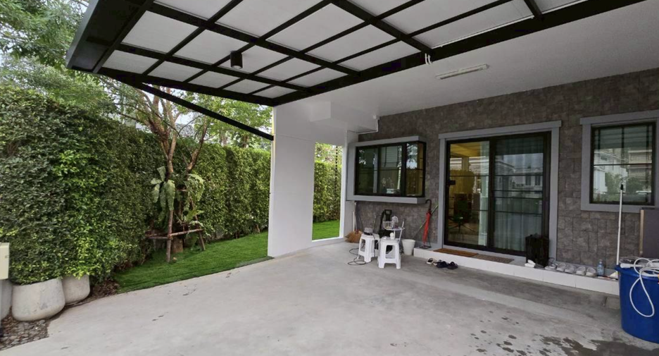 For rent 4 bedrooms house in Bang Phli, Samut Prakan