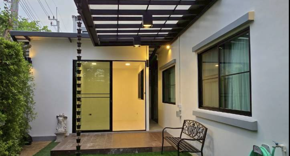 For rent 4 bedrooms house in Bang Phli, Samut Prakan