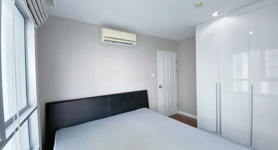 À vendre 3 chambres condo à Huai Khwang, Bangkok