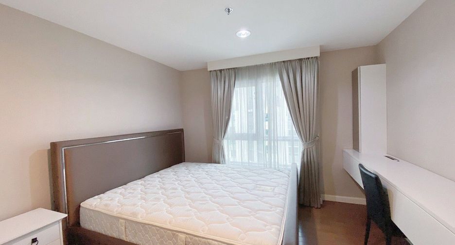 À vendre 3 chambres condo à Huai Khwang, Bangkok