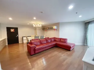 For sale 3 bedrooms condo in Huai Khwang, Bangkok