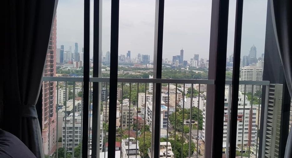 For rent 1 bed condo in Khlong Toei, Bangkok