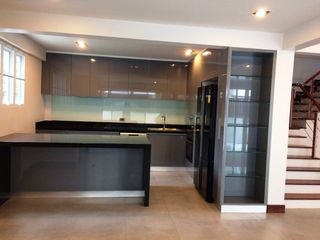 For sale 5 bedrooms house in Suan Luang, Bangkok