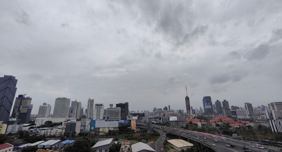 For rent studio condo in Huai Khwang, Bangkok