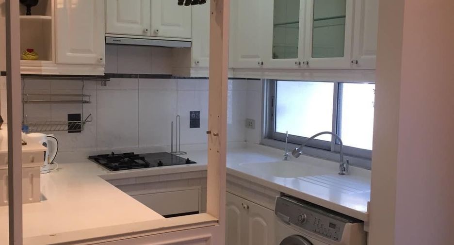 For sale and for rent 3 bedrooms condo in Phra Khanong, Bangkok