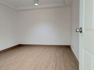 出售 2 卧室 公寓 在 Chatuchak, 曼谷