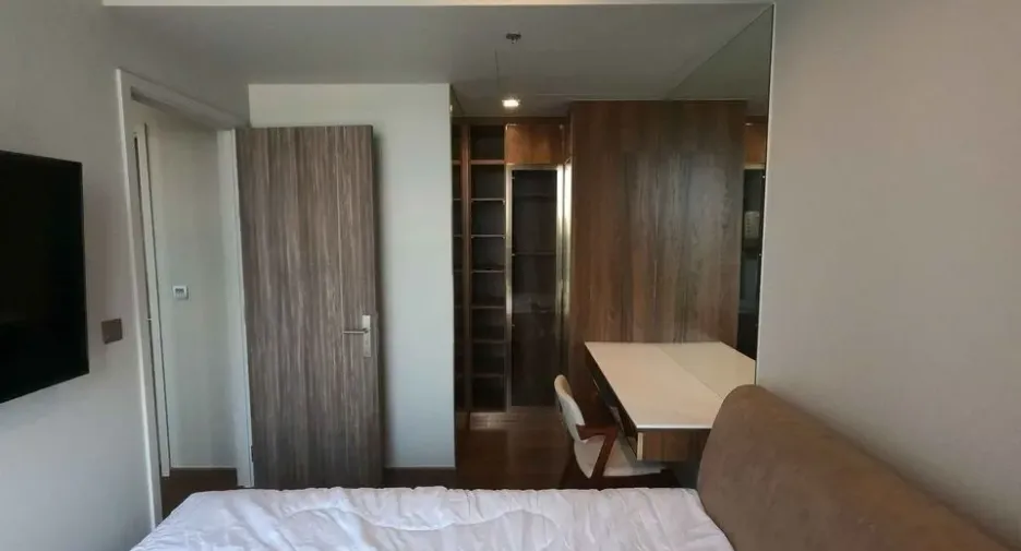 For rent 2 bedrooms condo in Khlong Toei, Bangkok