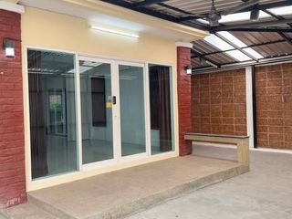 For sale 3 bedrooms house in Si Racha, Chonburi