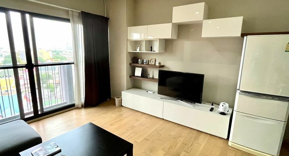 For rent 1 bed condo in Khlong Toei, Bangkok