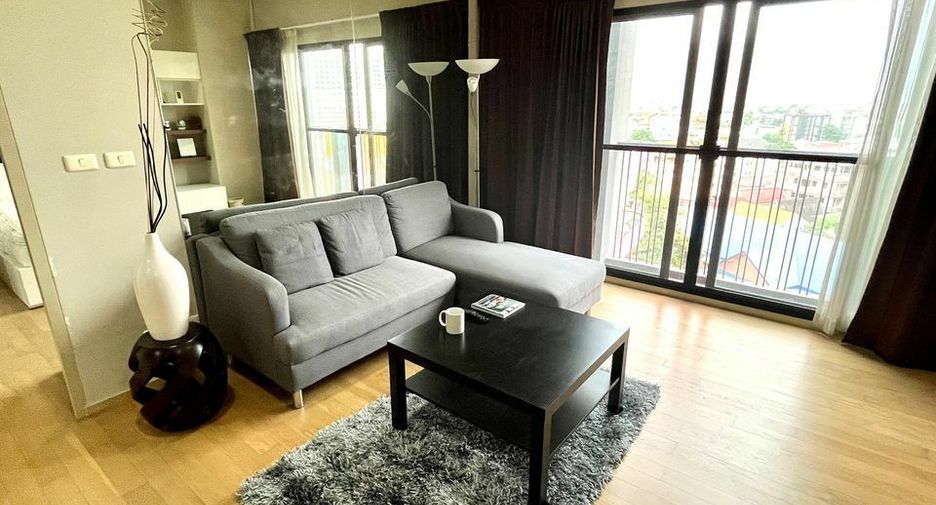 For rent 1 bed condo in Khlong Toei, Bangkok