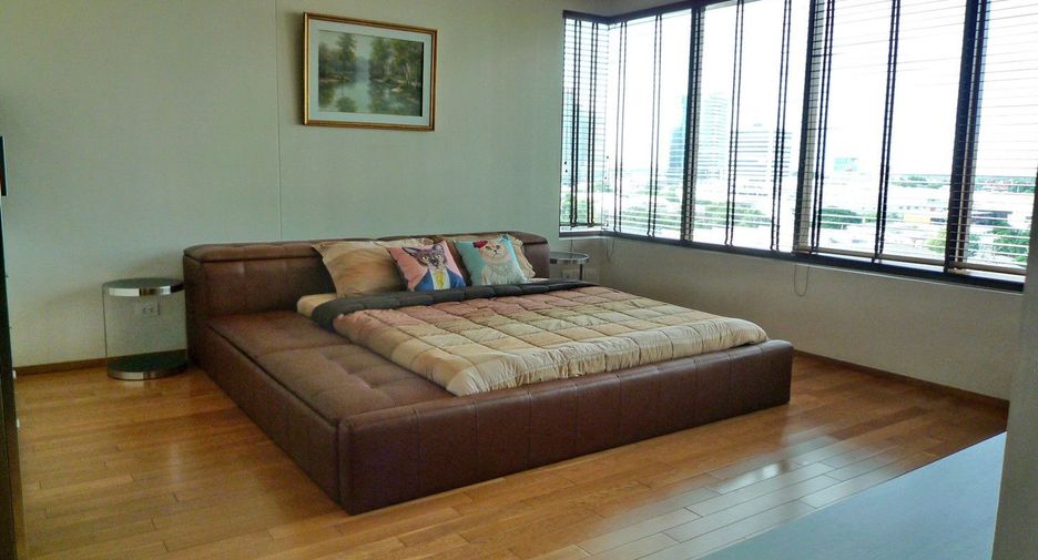 ให้เช่า 3 ห้องนอน คอนโด ใน คลองเตย, กรุงเทพฯ