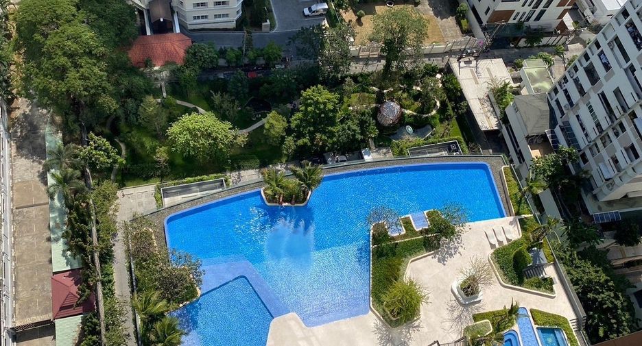 Condo en alquiler de 3 habitaciones en Sathon, Bangkok