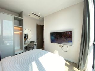 For rent 3 bedrooms condo in Sathon, Bangkok