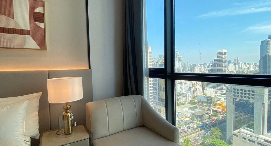 Condo en alquiler de 3 habitaciones en Sathon, Bangkok