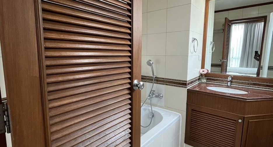 Condo en alquiler de 2 habitaciones en Pathum Wan, Bangkok