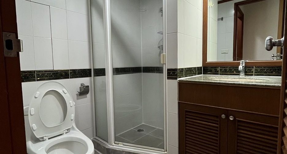 Condo en alquiler de 2 habitaciones en Pathum Wan, Bangkok