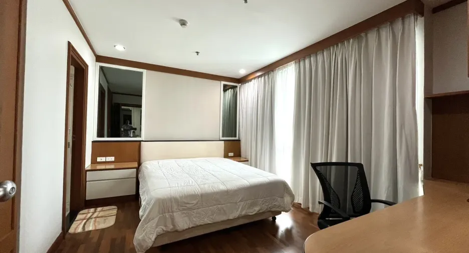 Condo en alquiler de 2 habitaciones en Pathum Wan, Bangkok