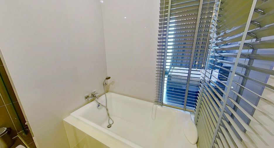 For sale 2 bedrooms condo in Watthana, Bangkok