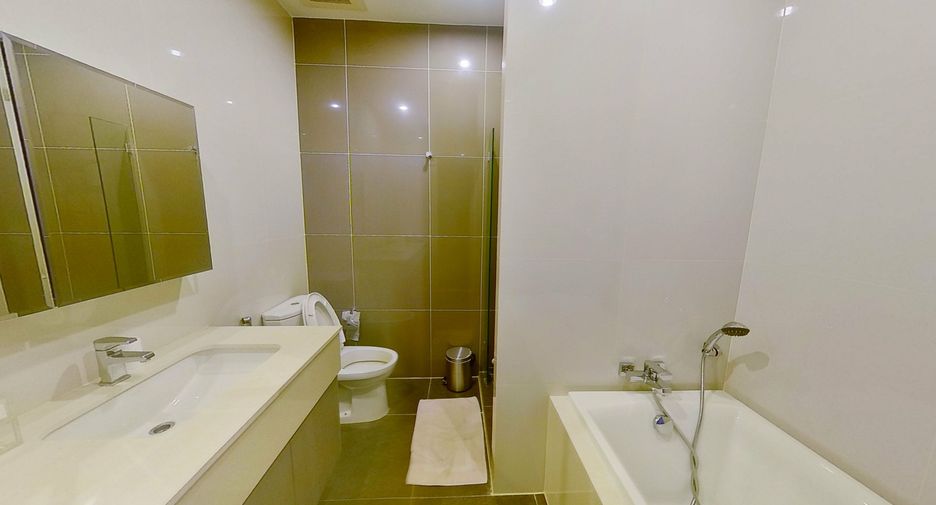 For sale 2 bedrooms condo in Watthana, Bangkok