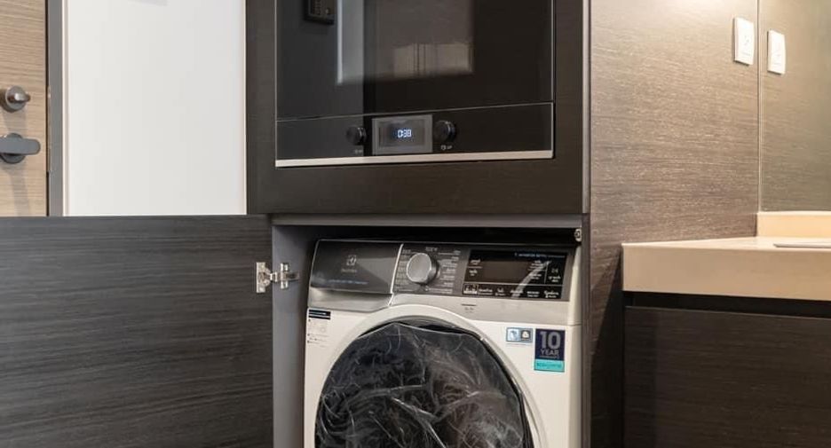 For rent 1 bed condo in Pathum Wan, Bangkok