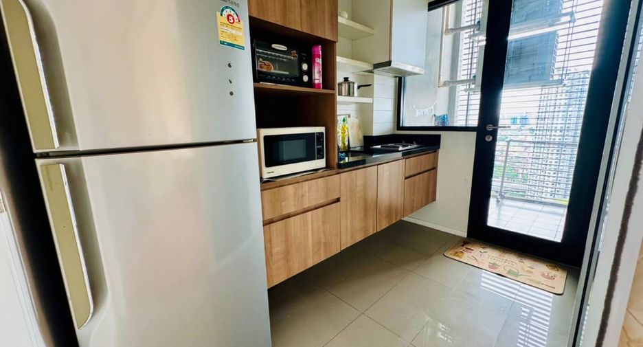 For sale and for rent studio condo in Watthana, Bangkok