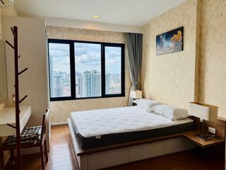 Condo en venta y en alquiler de estudio en Watthana, Bangkok