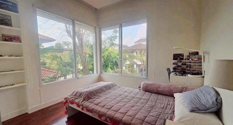 For sale and for rent 3 bedrooms house in Wang Thonglang, Bangkok