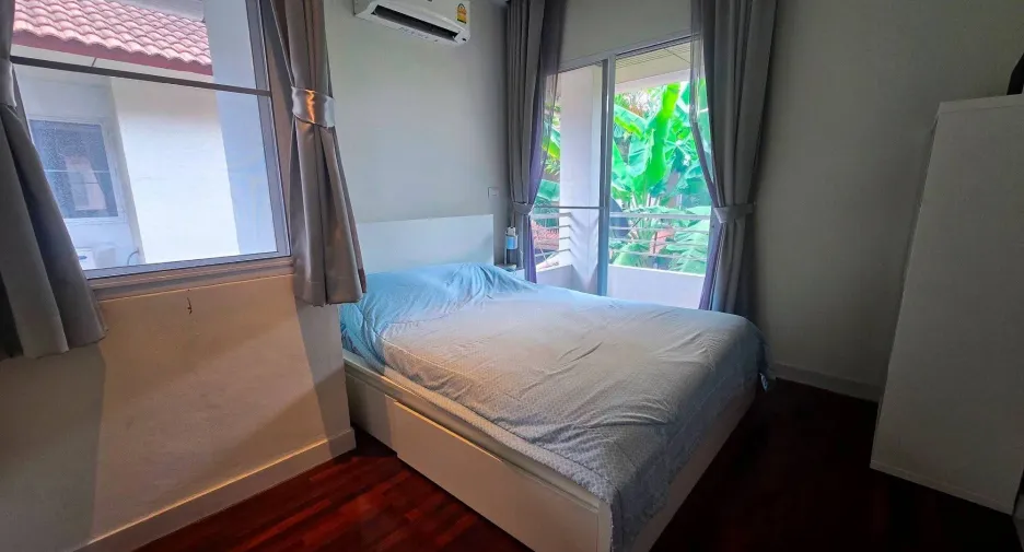 For sale and for rent 3 bedrooms house in Wang Thonglang, Bangkok