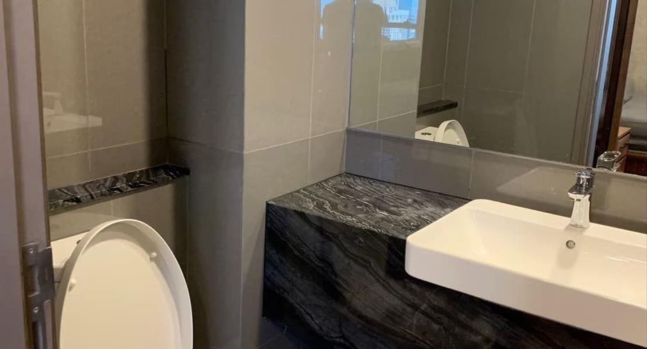For rent 1 bed condo in Bang Rak, Bangkok
