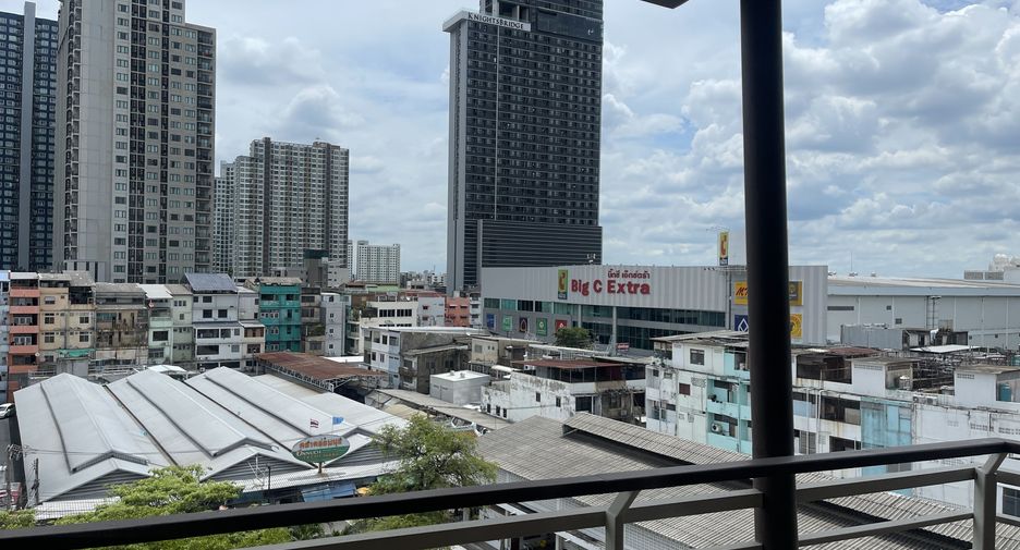 For rent 1 bed condo in Khlong Toei, Bangkok