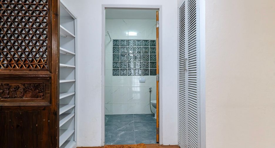 For rent 3 bedrooms house in Mueang Phuket, Phuket
