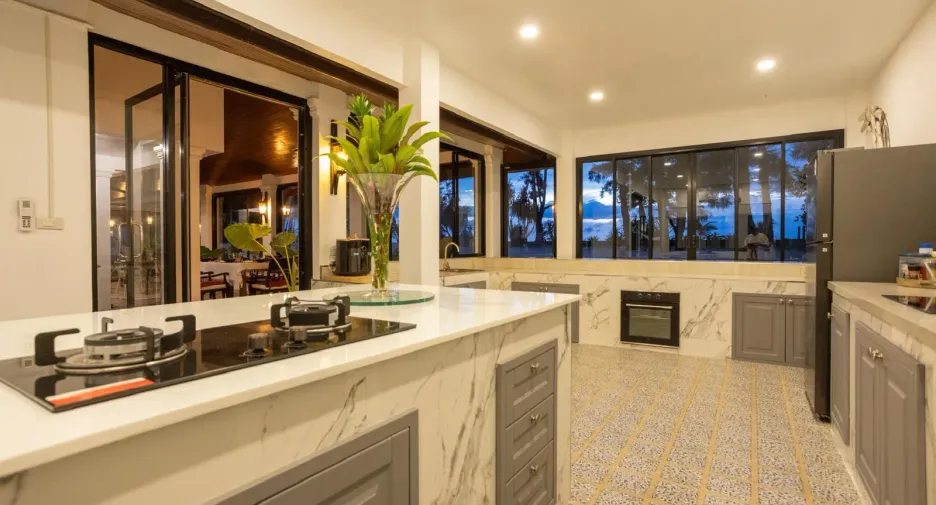 For rent 5 bedrooms villa in Takua Thung, Phang Nga
