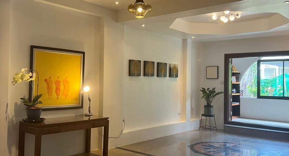 For rent 5 bedrooms villa in Takua Thung, Phang Nga