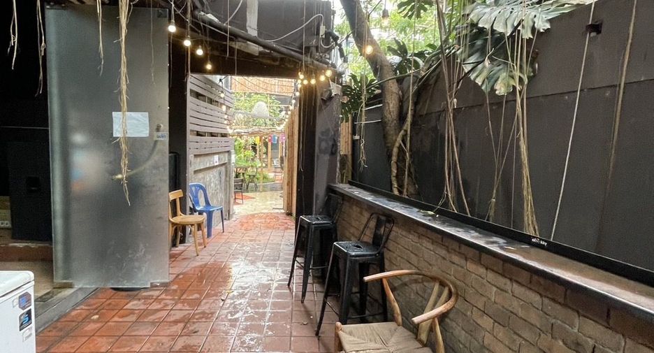 For sale 3 bedrooms retail Space in Phra Nakhon, Bangkok