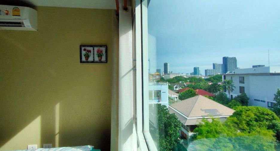 Condo en alquiler de 1 habitaciones en Phra Khanong, Bangkok
