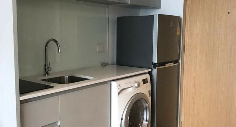 For rent 1 bed condo in Sathon, Bangkok