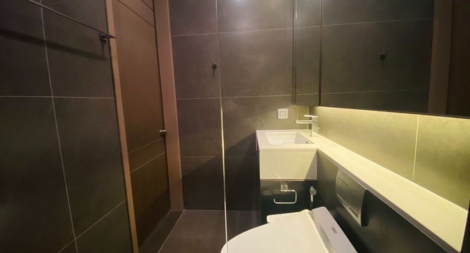 For sale studio condo in Watthana, Bangkok