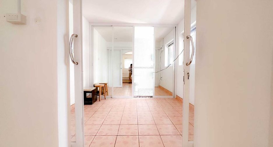 For rent 3 bedrooms house in Bang Lamung, Chonburi