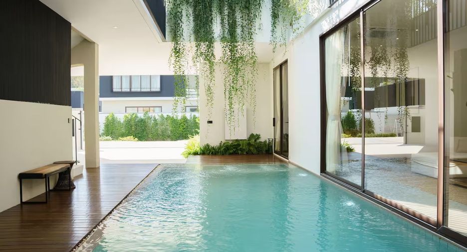 For rent 4 bedrooms villa in Thalang, Phuket