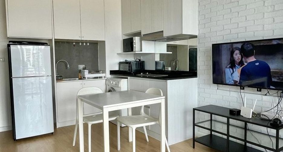For rent 1 bed condo in Watthana, Bangkok