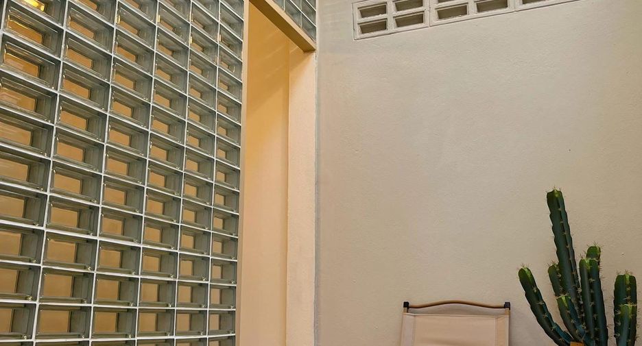 For sale 3 bedrooms townhouse in Bang Kapi, Bangkok