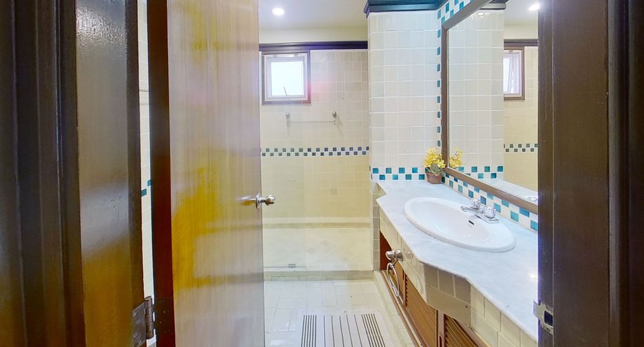 For sale 3 bedrooms condo in Hua Hin, Prachuap Khiri Khan
