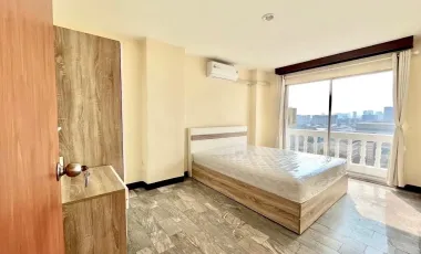 For rent 2 bedrooms condo in Bang Kapi, Bangkok