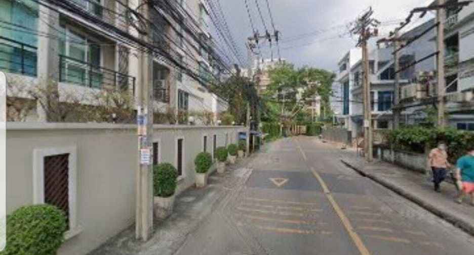 Wohnung zur Miete mit 1 Zimmer in Yan Nawa, Bangkok