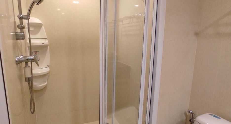 For rent 4 bedrooms condo in Khlong Toei, Bangkok